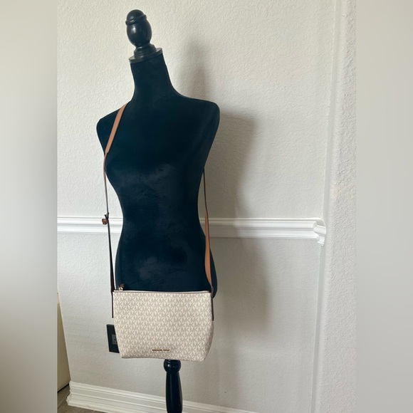 Michael Kors Crossbody bag - Picture 3 of 10